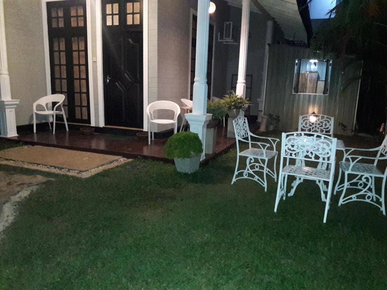 Mihilaka Holiday Homes Ваддува Экстерьер фото